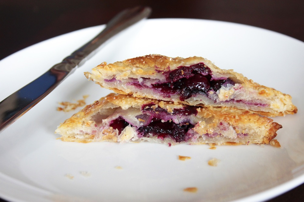 blueberry pocket pie (square, inside)