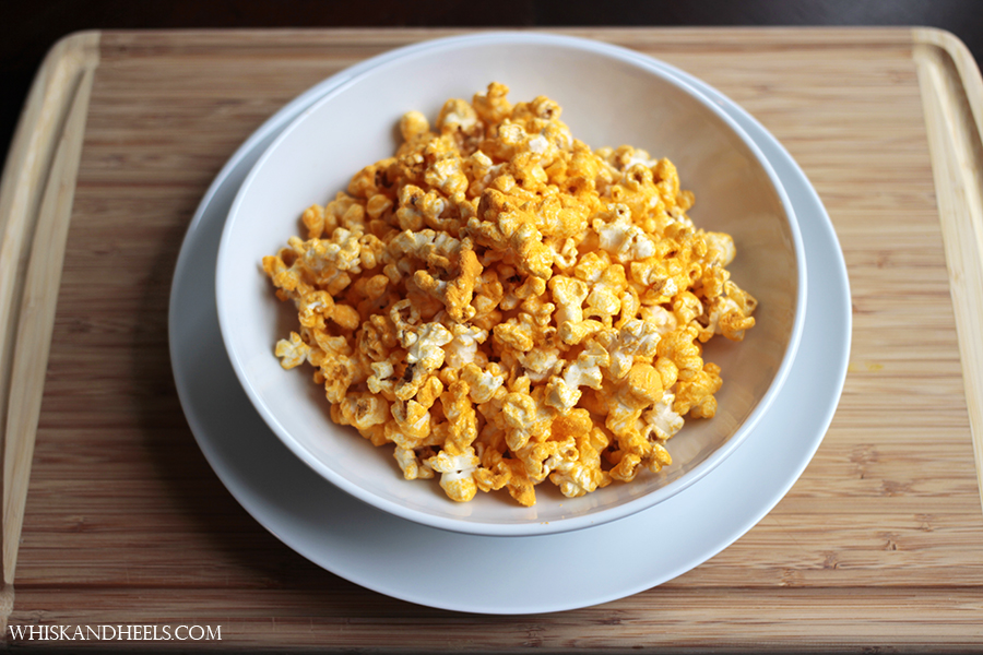 gameday snacks: cheesiest cheddar popcorn [week 17]